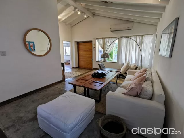 Seminario / mburicao: Distinguida casa loft, 3 suites, jardín, piscina, una belleza!!, foto 4