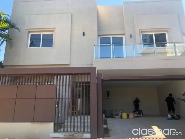 Manorá: Elegante residencia, 3 suites, hermoso jardín, 3.000 usd — foto 2