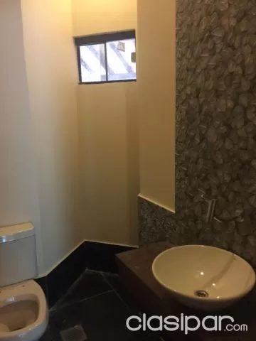 Bo Herrera: Impecable residencia a estrenar, 4 suites, jardín y piscina, foto 5