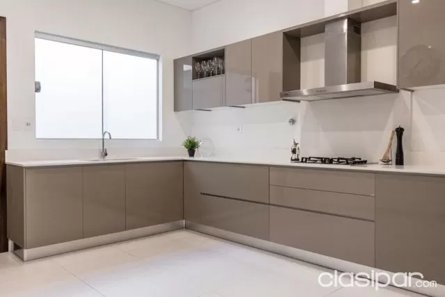 Hermosa residencia en asuncion barrio mbocayaty cod 2687, foto 4