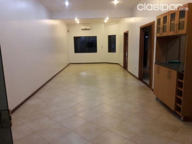 Casa en barrio residencial mcal. Estigarribia - 3 dorm
