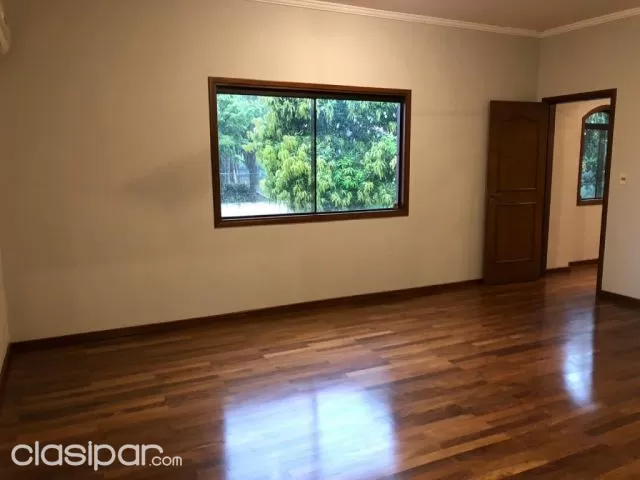 Mburucuyá: Magnifica residencia en alquiler, 3 dormitorios, hermoso jardín, piscina, foto 4