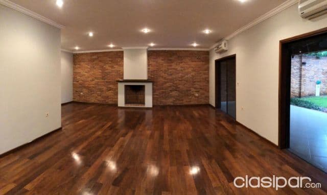 Mburucuyá: Magnifica residencia en alquiler, 3 dormitorios, hermoso jardín, piscina, foto 1