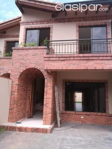 Duplex con piscina barrio san miguel Fernando de la Mora, foto 2