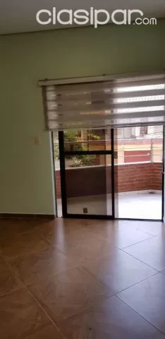 Los laureles, mcal. Estigarribia: Elegante triplex, impecable estado, 4 dormitorios, único — foto 5