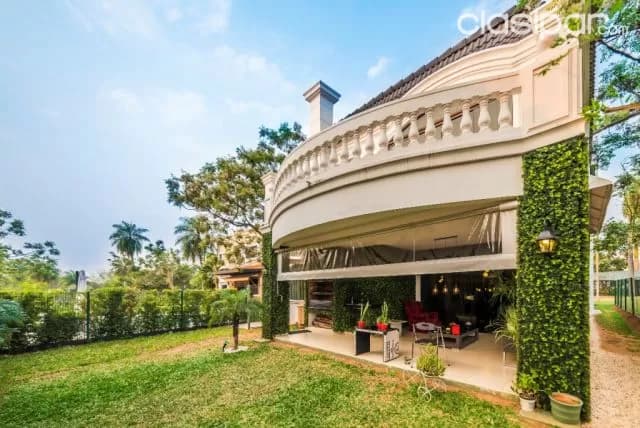Luque - aeropuerto: En barrio privado - residencias de lujo, area verde infinita, piscina, foto 2