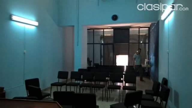 Salón comercial en venta en el centro — foto 1