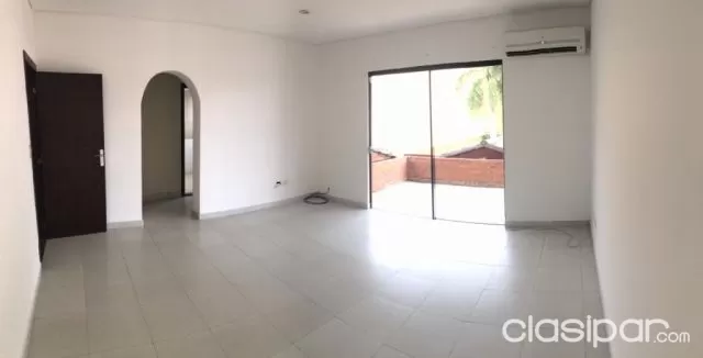 Carmelitas: Magnifica residencia, 750m2, 4 suites, jardín, piscina, 2.200 usd, foto 5