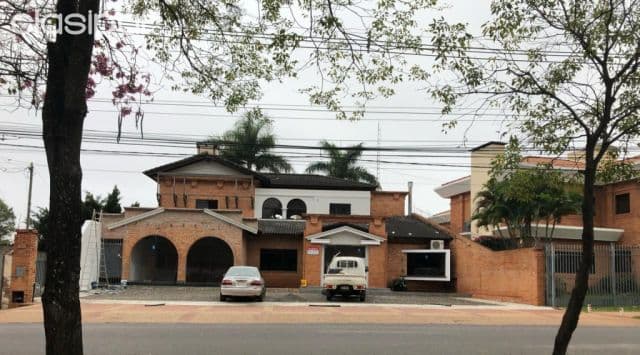 Avda. Santa teresa: Excelente presencia comercial, ideal p/ tiendas y empresas, 5.000 usd