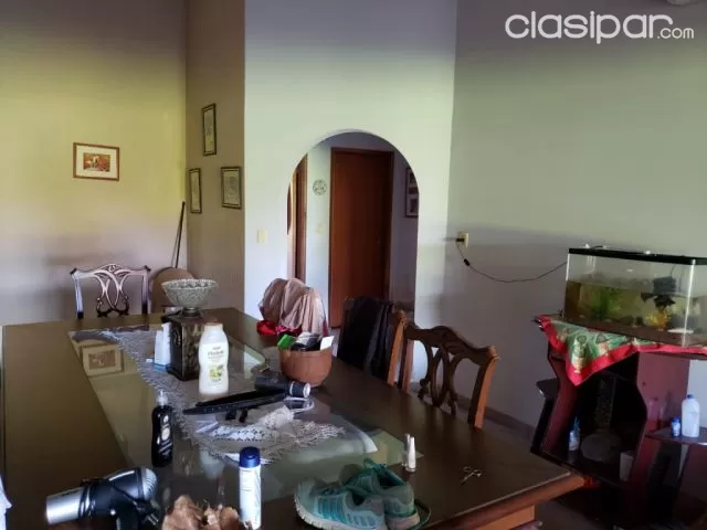 Z/ multiplaza: Hermosa residencia, 4 dormitorios, amplio jardín, 2.000.000.000 gs, foto 4