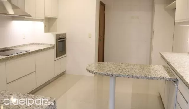 Manora (bo privado): Elegantísima residencia, 3 suites, impecable estado, jardín, piscina — foto 5
