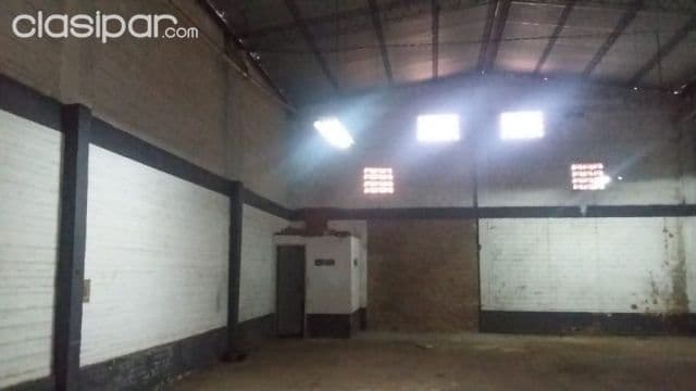 San Lorenzo (km 10 s/ ruta): Incomparable ubicación, salón comercial + oficina + deposito — foto 1