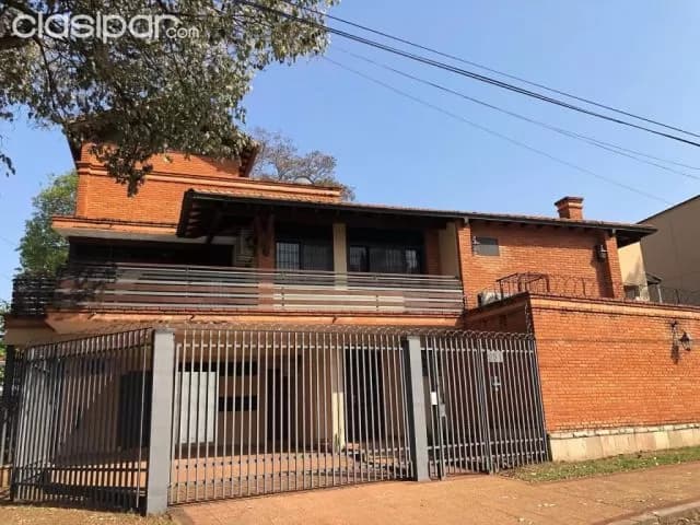 Bº Jara - Las Mercedes : Elegante residencia - 4 suites , jardin, piscina, foto 2