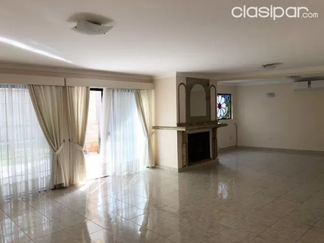 Bº Jara - Las Mercedes : Elegante residencia - 4 suites , jardin, piscina, foto 4