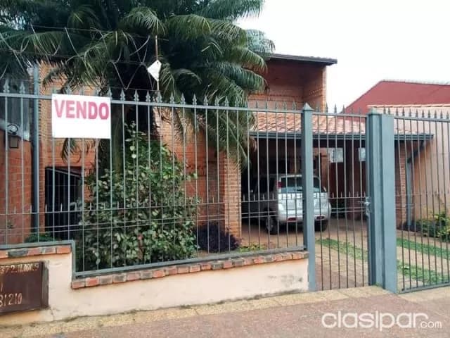 Bo Herrera, Villa Morra: Hermosa residencia, 3 dormitorios, amplio jardín, foto 3