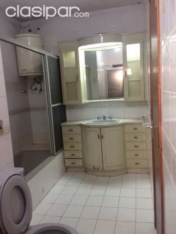 Bo Herrera (prox goethe): Residencia en venta, 4 suites, amplio jardín y piscina, foto 4