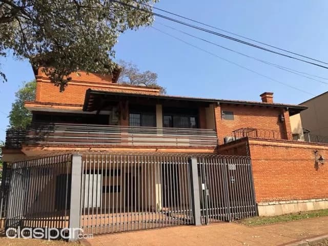 Bo Jara / león condou: Elegante residencia - 4 suites, jardín, piscina, foto 3