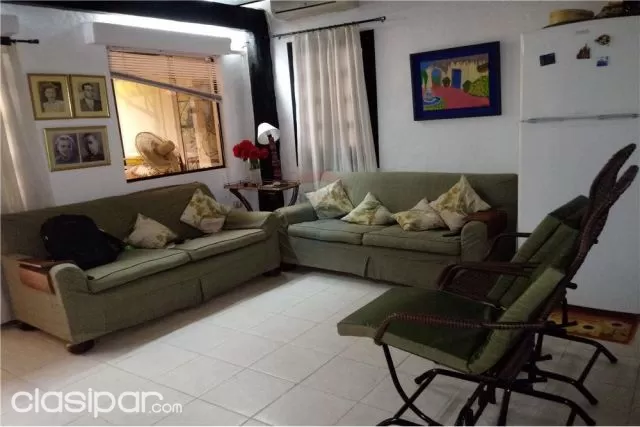 Amplia residencia con piscina. En Asunción 260,000 usd — foto 4