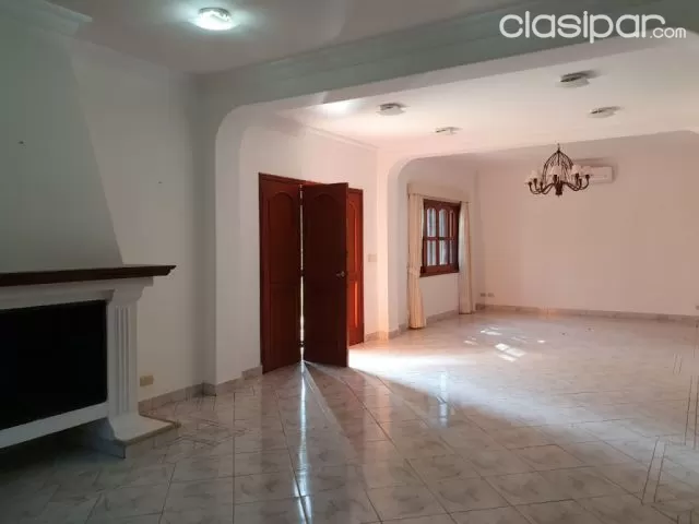Mburucuyá, Carmelitas: Elegante residencia, 4 dormitorios, jardín, piscina — foto 4