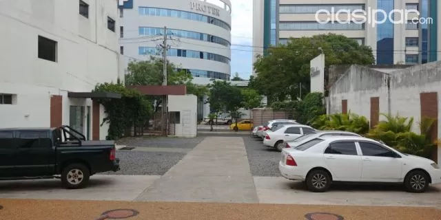 Avda. Aviadores del chaco: 360 m2 + oficinas + showroom + parking ideal p/ empresas, foto 2