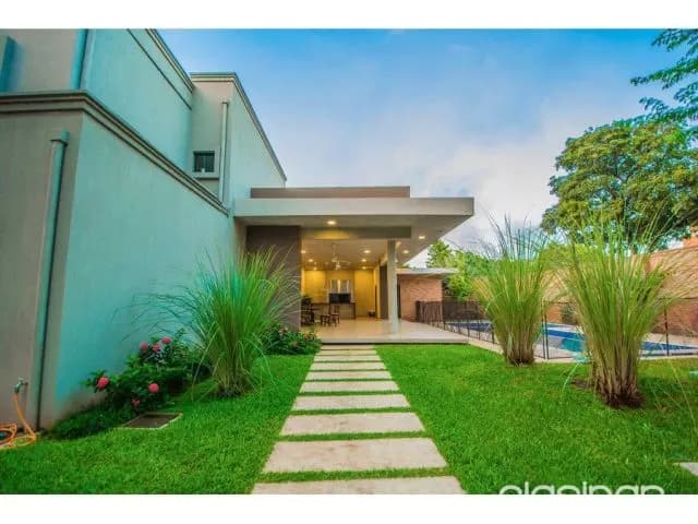 Luque, aeropuerto: En elegante condominio, elegante duplex en venta, 190.000 usd — foto 3