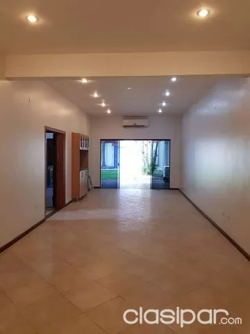 Residencia en barrio mcal. Estigarribia - asuncion — foto 2