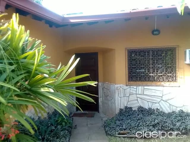 Oferta !! Casa en venta a dos cuadras de la avda. Primer presidente - Asunción, foto 2