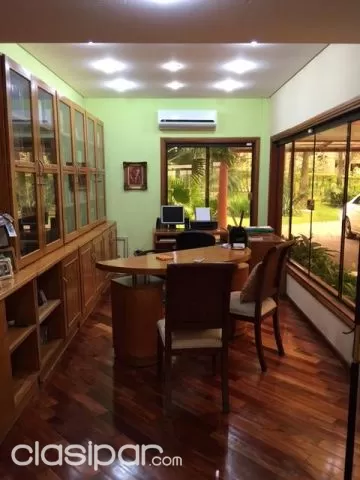 Yacht y golf club, Lambaré: 1.566 m2, fantástica residencia, 4 suites, jardín, piscina — foto 4