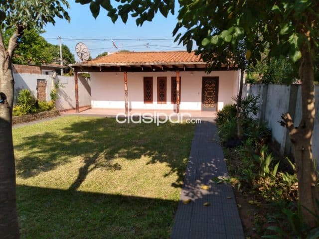 Lambare Prox Municipalidad Bajo De Precio Chalet A Reciclar 4 Dormitorios