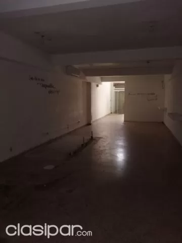 Se alquila local comercial en el centro, foto 2