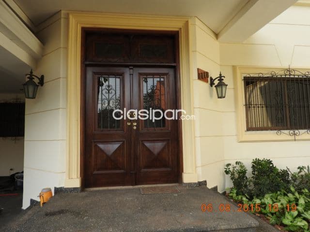 Residencia en Barrio Mburucuya - Asuncion