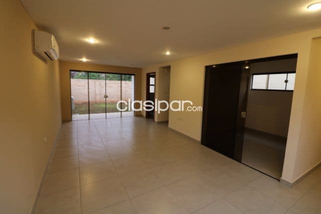 Duplex en Luque, zona boulevard los jardines