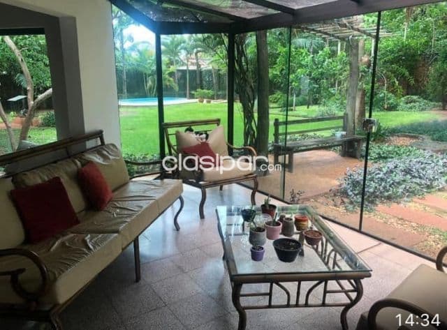 Hermosa residencia en San Lorenzo, barrio san miguel. Y5417