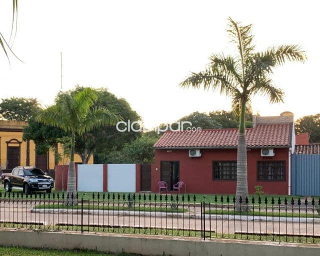Casa en caballero - dpto. Paraguari - 687 m2 de superficie - excelente ubicación
