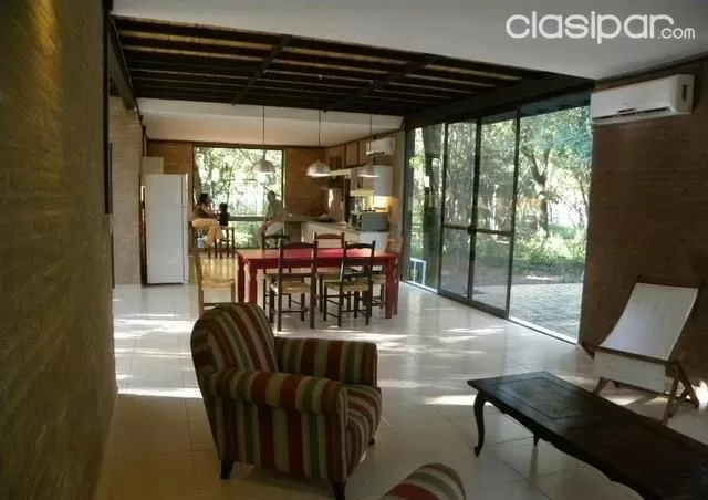 Surubi-í: 2.400 m2, hermosa residencia, elegante ubicación - 180.000 usd — foto 4