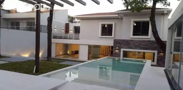 Seminario ( prox club centenario) : Lujosa residencia, 6 dormitorios, jardín, piscina, foto 3