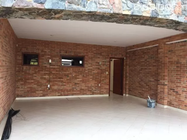 Ycua sati, avda. Santa teresa: Elegante residencia, 4 suites, gran jardín, piscina, foto 3