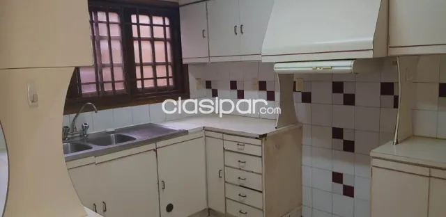 Mcal. Estigarribia / los laureles : Dúplex tipo casa, 3 dormitorios, jardín, piscina — foto 5