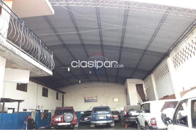 Taller, con locales comerciales y dptos.. 550,000 usd