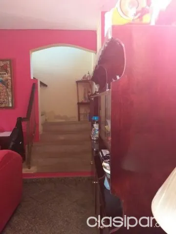 Hermosa casa con excelente ubicación en Luque. J4130, foto 4