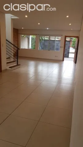 Mburucuya – molas lopez: Elegante dúplex, 3 suites, jardín, piscina -8.000.000 gs, foto 3