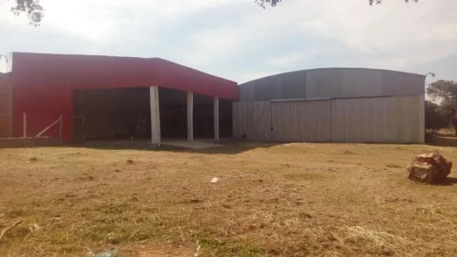 Limpio – aeropuerto s/ ruta : 2.000 m2 + terreno 8.000 m2 — foto 5