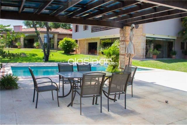 hermosa Residencia en B. Jara 2,500,000 USD