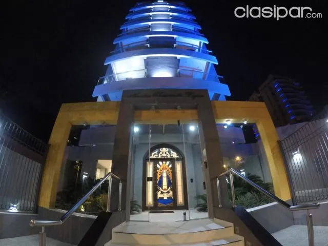 Prox. Avda. Santa teresa-goethe: Tipo penthouse, 3 suites, vista panoramica, 1.800 usd — foto 2