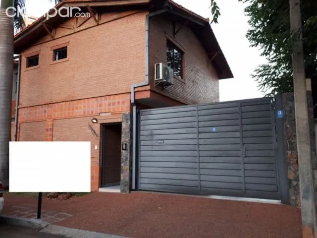 Ycua sati – goethe: Hermoso dúplex, 3 dormitorios, jardín, piscina – 5.500.000 gs — foto 2