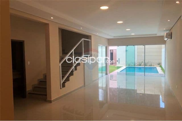 lujoso duplex en barrio Herrera!!