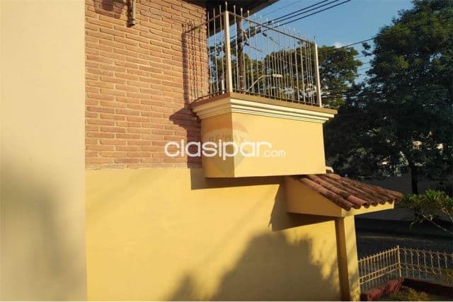 En venta propiedad en la mejor zona de Villa Morra