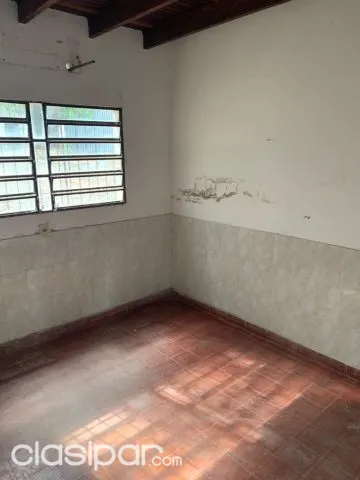 Se alquila depósito en barrio L Victoria Lambare — foto 4