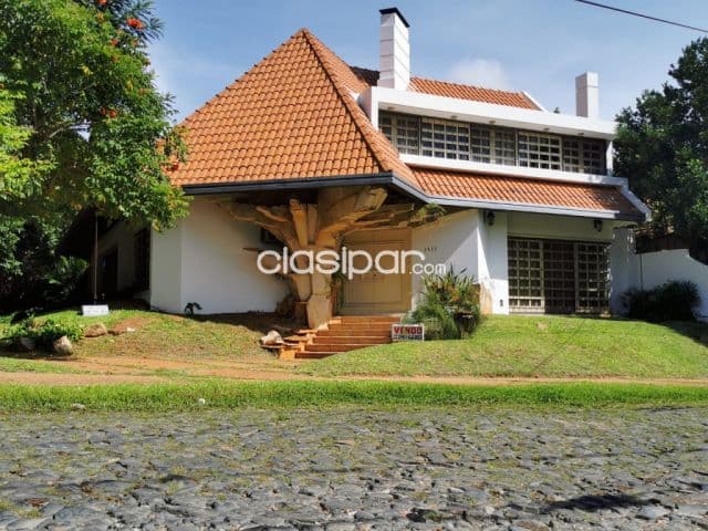 Carmelitas / bcp /asa: Elegante residencia, 4 suites, jardín, piscina, p/ casa u oficina