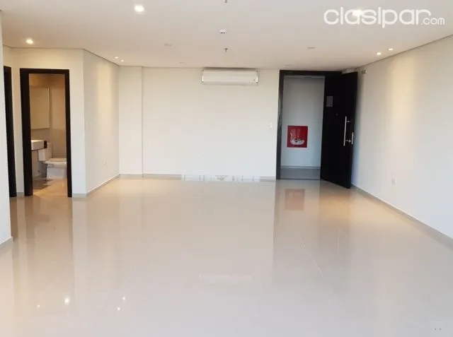 Edificio tierra alta: 3 dormitorios, piscina, garajes, seguridad 24 hs. 1.100 usd — foto 2